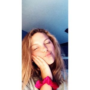 Meet your Posher, Madelyn